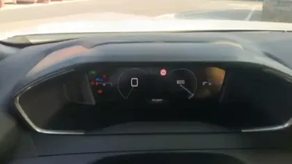 Photo 17 Peugeot 2008  100 S&S BVM6