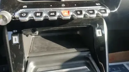 Photo 21 Peugeot 2008  100 S&S BVM6