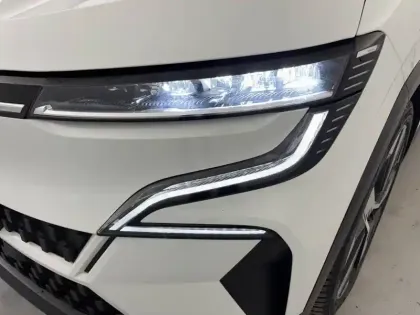 Photo 20 Renault Megane  E-Tech EV60 220 ch super charge