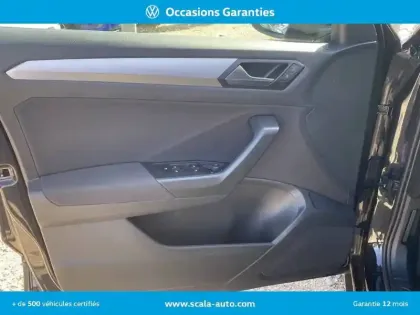 Photo 37 Volkswagen T-roc  1.0 TSI 116 Start/Stop BVM6