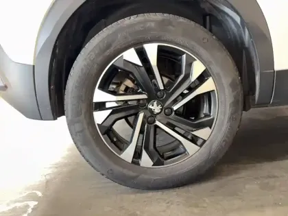 Photo 18 Peugeot 2008  PureTech 100 S&S BVM6