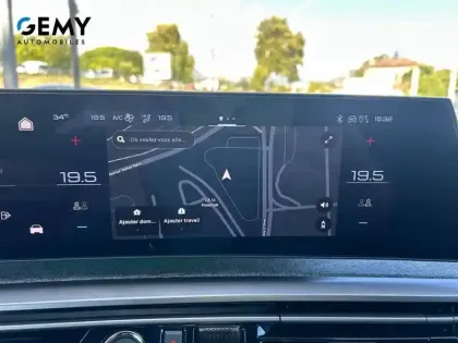 Photo 44 Peugeot 3008  Hybrid 145 e-DCS6