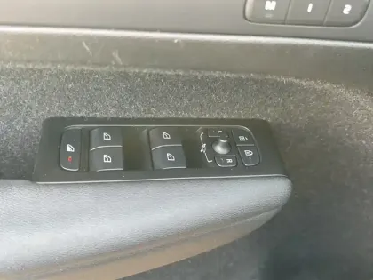 Photo 10 Volvo Xc40  T3 163 ch Geartronic 8