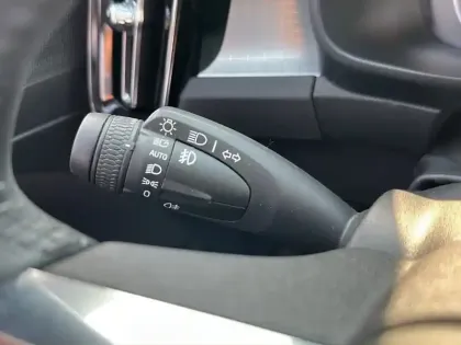 Photo 16 Volvo Xc40  T3 163 ch Geartronic 8