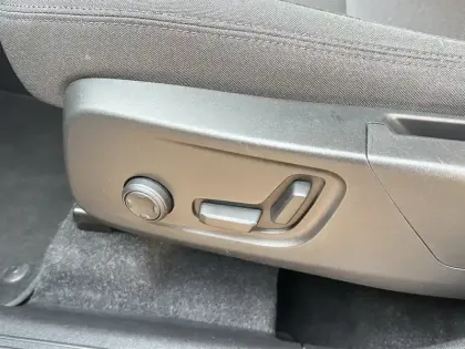 Photo 12 Volvo Xc40  T3 163 ch Geartronic 8