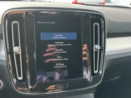 Photo 24 Volvo Xc40  T3 163 ch Geartronic 8