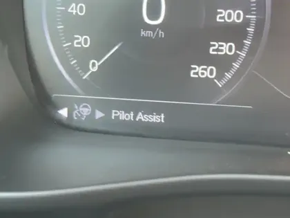 Photo 32 Volvo Xc40  T3 163 ch Geartronic 8