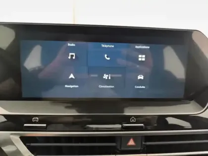 Photo 10 Citroën C4 e- 136 ch Automatique Feel