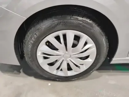 Photo 14 Peugeot 208  BlueHDi 100 S&S BVM6 Active