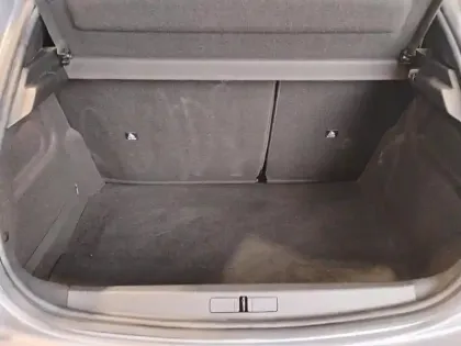 Photo 7 Peugeot 208  BlueHDi 100 S&S BVM6 Active