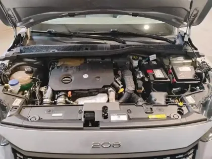 Photo 6 Peugeot 208  BlueHDi 100 S&S BVM6 Active