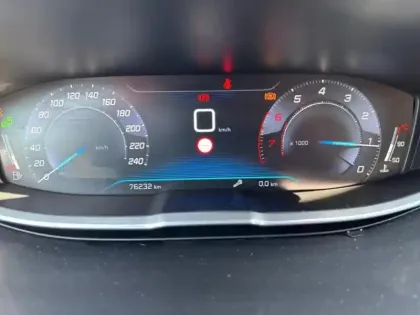 Photo 11 Peugeot 3008  1.2 PureTech 130ch Allure S&S