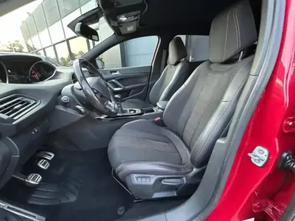 Photo 6 Peugeot 308  SW 1.2 PureTech 130ch E6.3 S&S GT Line