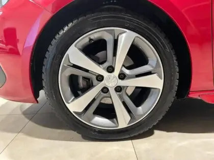 Photo 8 Peugeot 308  SW 1.2 PureTech 130ch E6.3 S&S GT Line