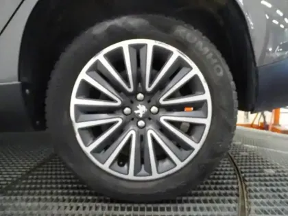 Photo 10 Peugeot 2008  1.2 PureTech 110ch Allure S&S