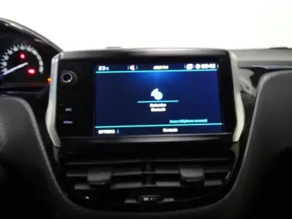 Photo 11 Peugeot 2008  1.2 PureTech 110ch Allure S&S