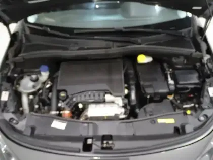 Photo 6 Peugeot 2008  1.2 PureTech 110ch Allure S&S