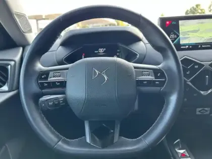 Photo 8 DS DS 3  Crossback E-Tense Performance Line +