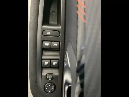 Photo 14 Peugeot 208  1.5 BlueHDi 100ch S&S Active