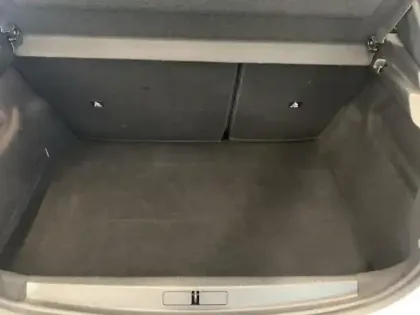 Photo 8 Peugeot 208  1.5 BlueHDi 100ch S&S Active