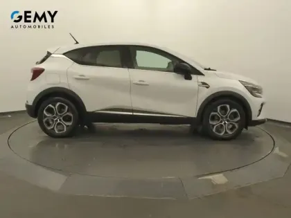 Photo 21 Renault Captur  E-Tech Plug-in 160