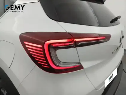 Photo 34 Renault Captur  E-Tech Plug-in 160