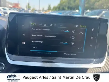 Photo 16 Peugeot 2008  Electrique 136 ch