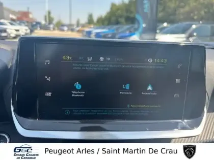 Photo 14 Peugeot 2008  Electrique 136 ch