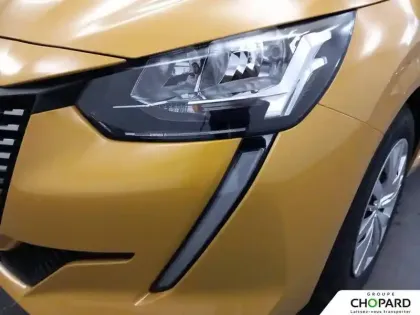 Photo 24 Peugeot 208  PureTech 75 S&S BVM5