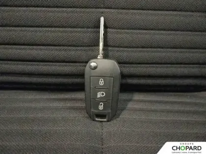 Photo 20 Peugeot 208  PureTech 75 S&S BVM5