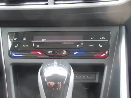 Photo 58 Volkswagen Polo Gén. VI Ph2 Evo Style 5