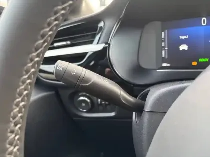 Photo 23 Opel Corsa  Electrique 136 ch & Batterie 50 kWh