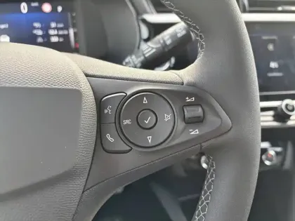 Photo 20 Opel Corsa  Electrique 136 ch & Batterie 50 kWh