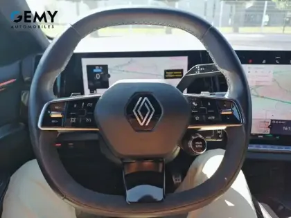 Photo 12 Renault Austral  E-Tech hybrid 200