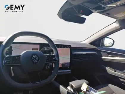 Photo 7 Renault Austral  E-Tech hybrid 200