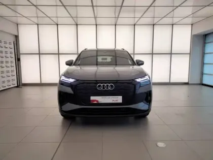 Photo 12 Audi Q4  e-tron 45 285 ch 82 kWh