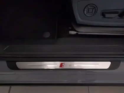 Photo 5 Audi Q4  e-tron 45 285 ch 82 kWh