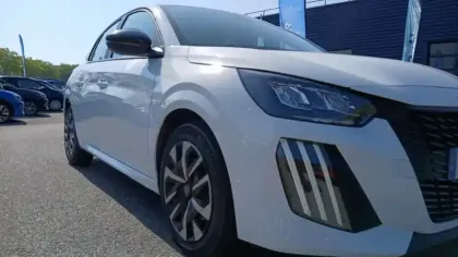 Photo 37 Peugeot 208  PureTech 100 S&S BVM6