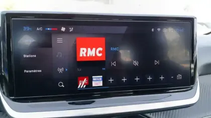 Photo 21 Peugeot 208  PureTech 100 S&S BVM6