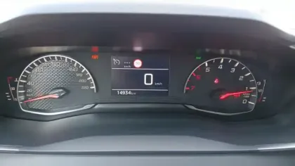 Photo 35 Peugeot 208  PureTech 100 S&S BVM6