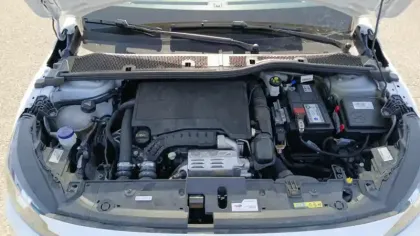 Photo 15 Peugeot 208  PureTech 100 S&S BVM6