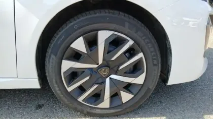 Photo 14 Peugeot 208  PureTech 100 S&S BVM6