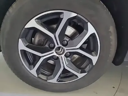 Photo 35 Citroën C3 Aircross  PureTech 110 S&S BVM6