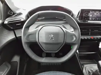 Photo 8 Peugeot 208  PureTech 75 S&S BVM5