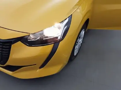 Photo 15 Peugeot 208  PureTech 75 S&S BVM5