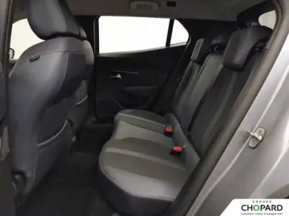 Photo 17 Peugeot 2008  PureTech 100 S&S BVM6