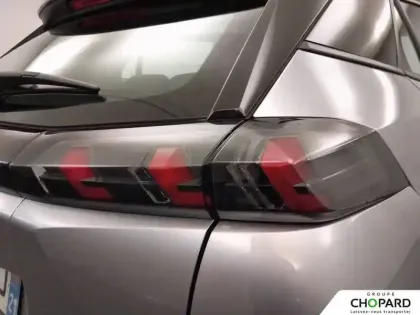 Photo 25 Peugeot 2008  PureTech 100 S&S BVM6