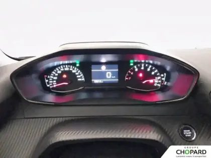 Photo 16 Peugeot 2008  PureTech 100 S&S BVM6