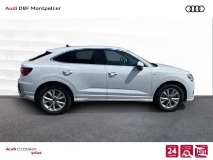 Photo 27 Audi Q3 45 TFSIe 245 ch S tronic 6 S line