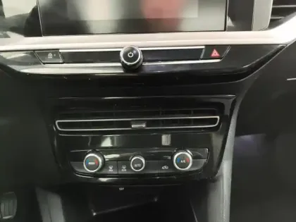 Photo 12 Opel Mokka  1.2 Turbo 100 ch BVM6 Elegance